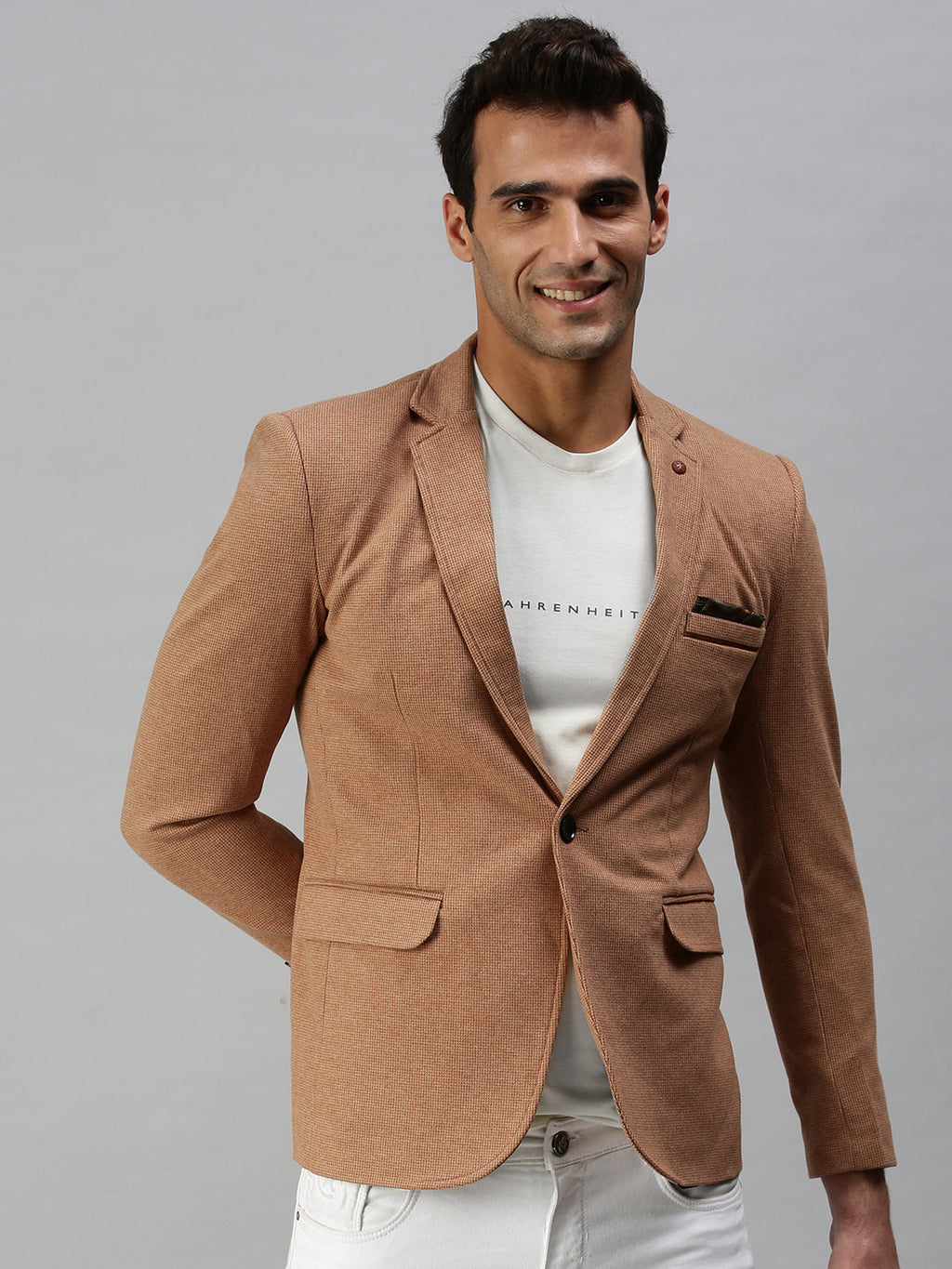 Men's Brown Solid Slim-Fit Single-Breasted Casual Blazer