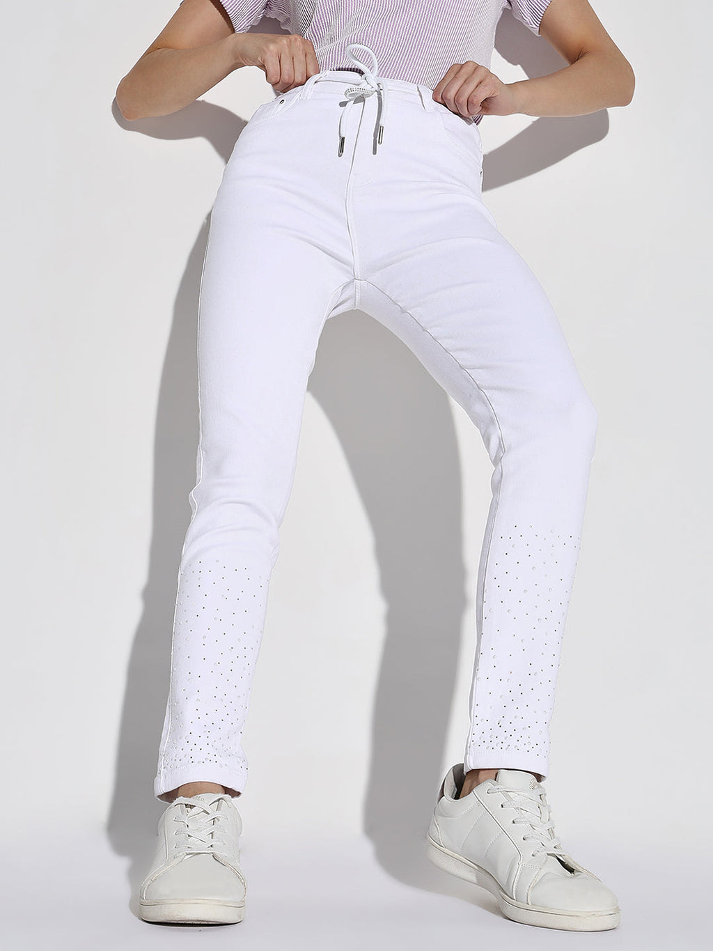 Women's White Cotton Comfort Slim Fit Mid-Rise Embellished Stretchable Jeans