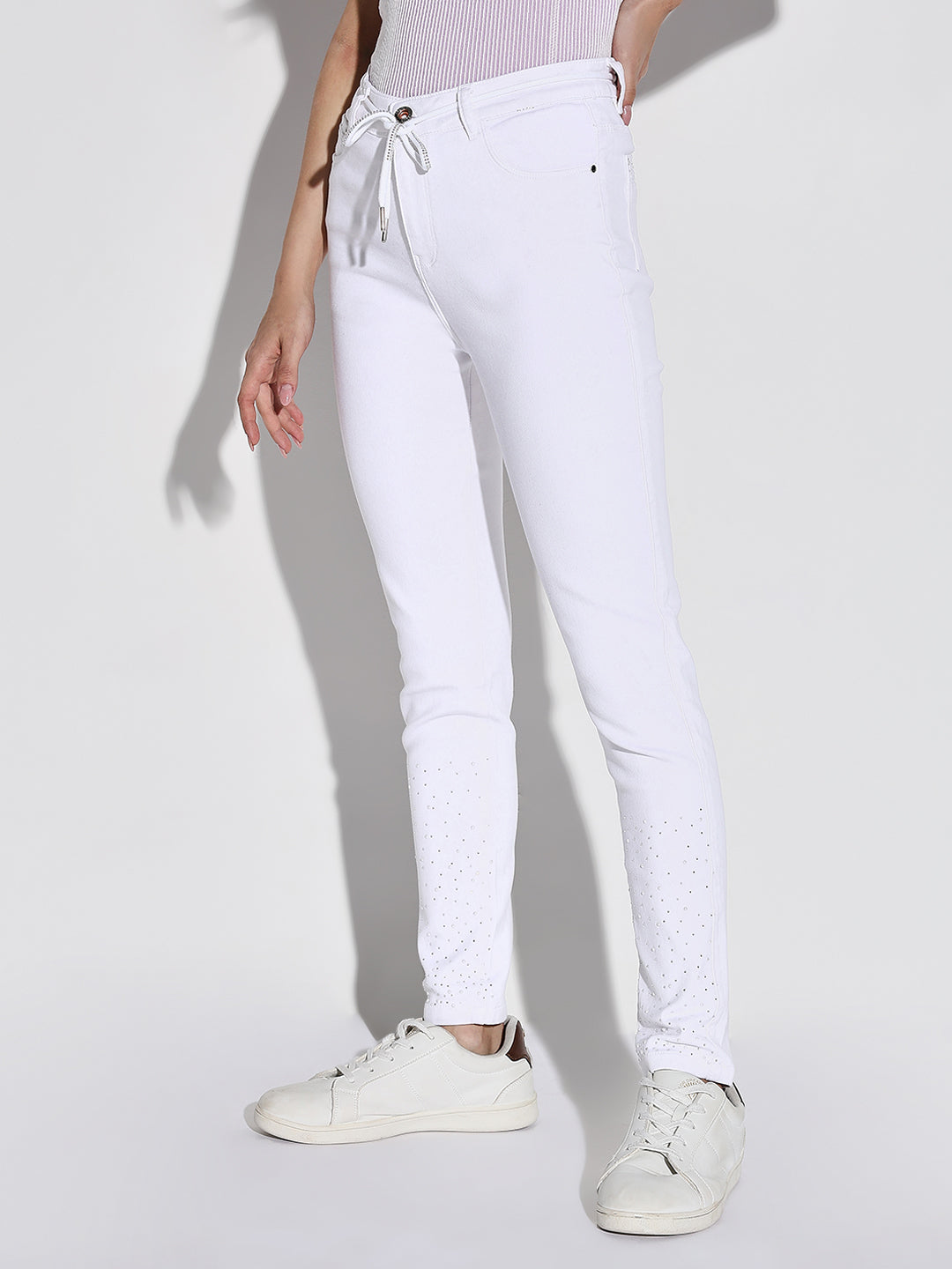 Women's White Cotton Comfort Slim Fit Mid-Rise Embellished Stretchable Jeans