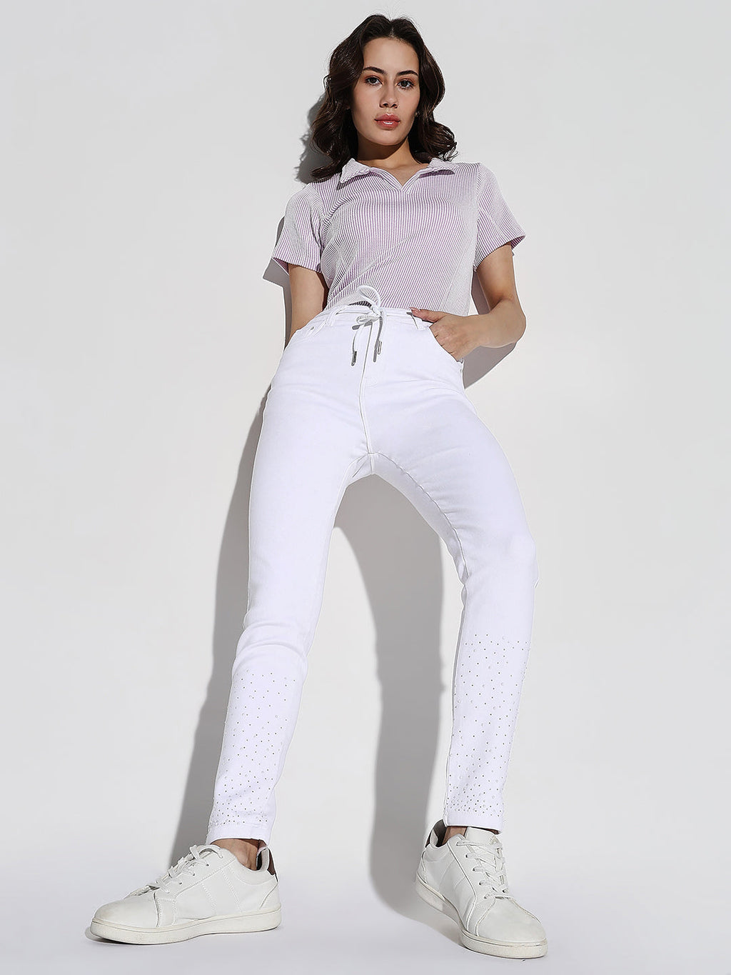 Women's White Cotton Comfort Slim Fit Mid-Rise Embellished Stretchable Jeans