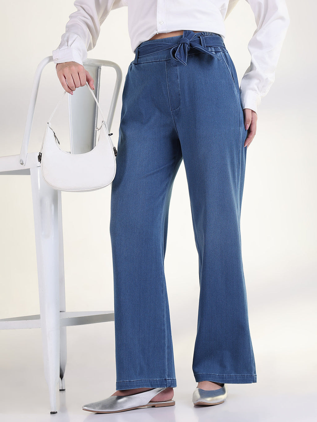Women's Blue Solid Straight Fit Jeans
