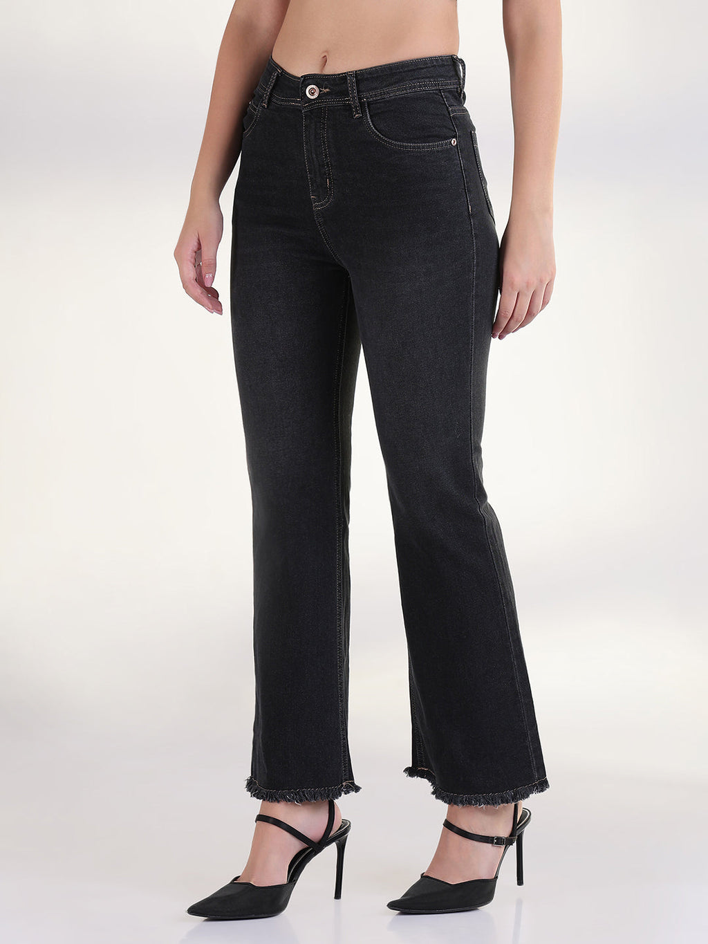 Women's Solid Charcoal Frayed Hem Straight Fit Jean