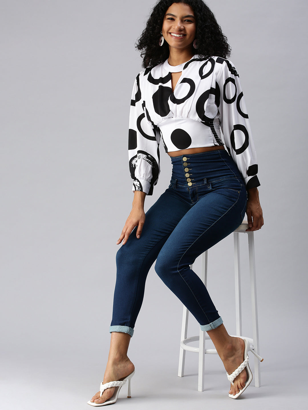 Women's Navy Blue Slim Fit High-Rise Light Fade Stretchable Denim Jeans