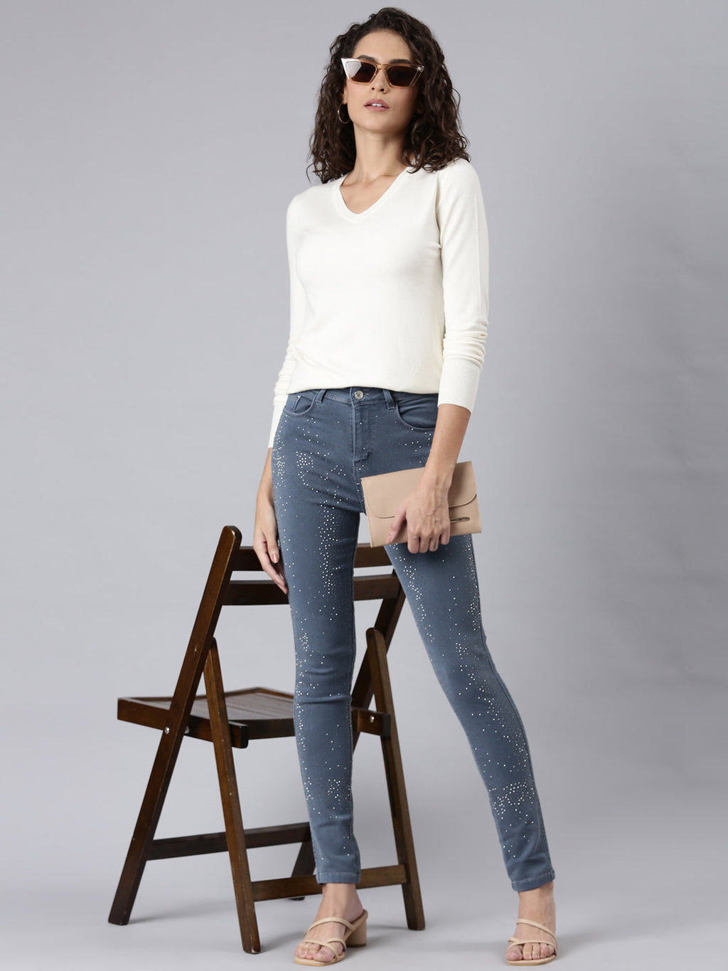 Women's Grey Skinny Fit Embellished Denim Jeans