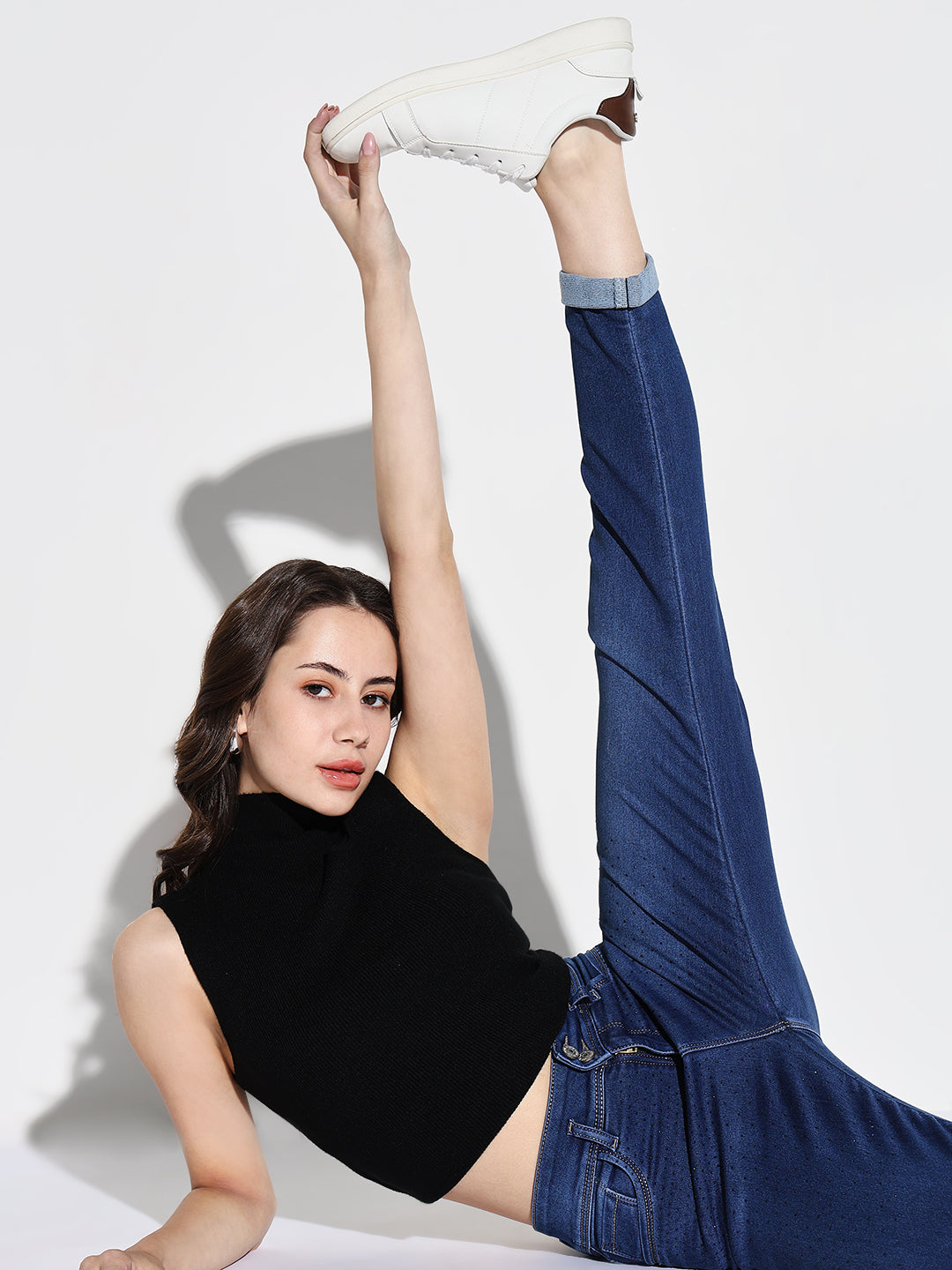 Women's Blue Cotton Comfort Slim Fit Light Fade Embellished Stretchable Jeans