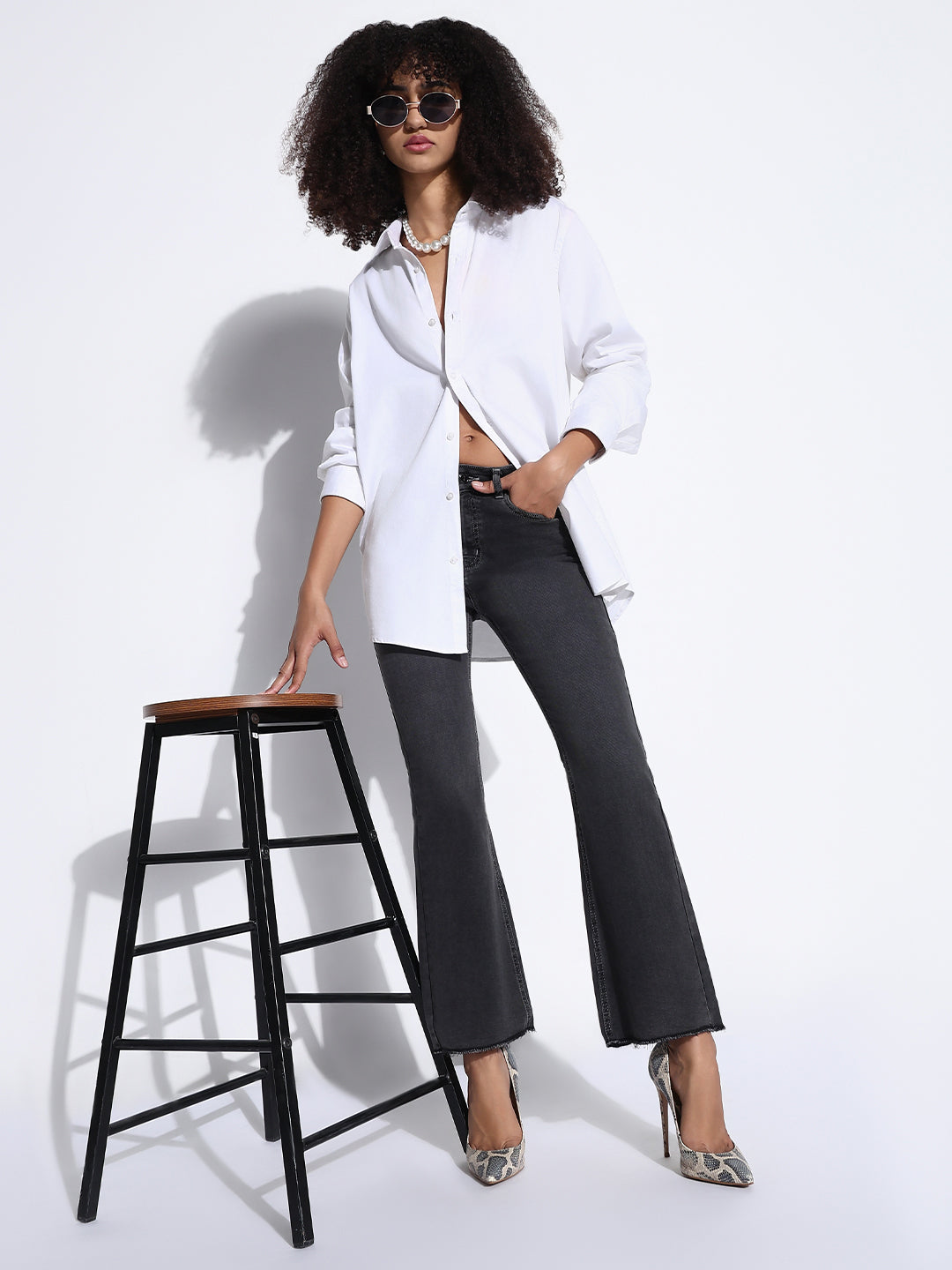 Women's Solid Charcoal Bootcut Jeans