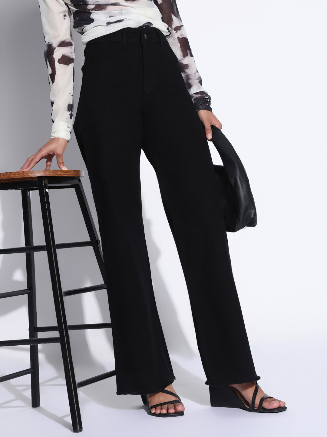 Women's Solid Black Frayed Hem Wide Leg Jeans