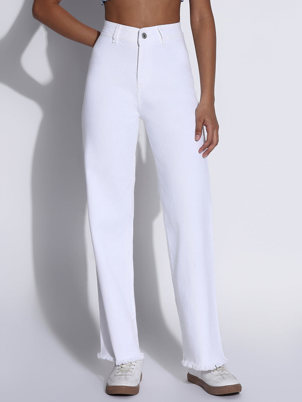 Women's Solid White Frayed Hem Wide Leg Jeans