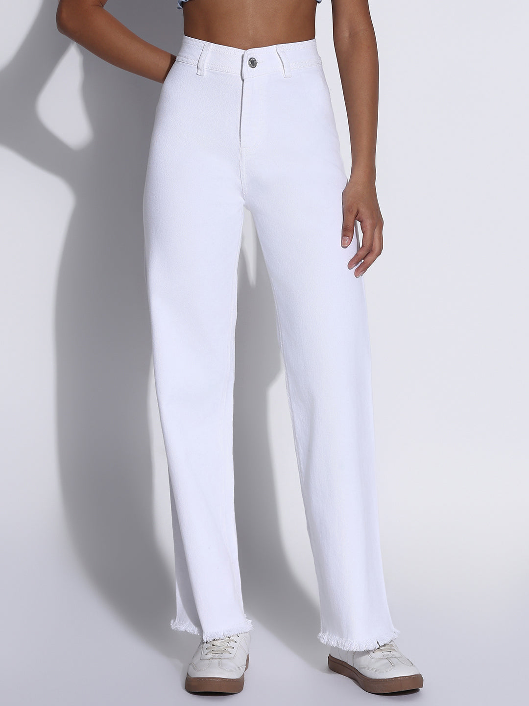 Women's Solid White Frayed Hem Wide Leg Jeans