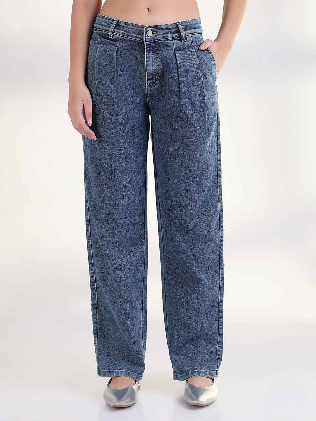 Women's Solid Blue Straight Fit Jean