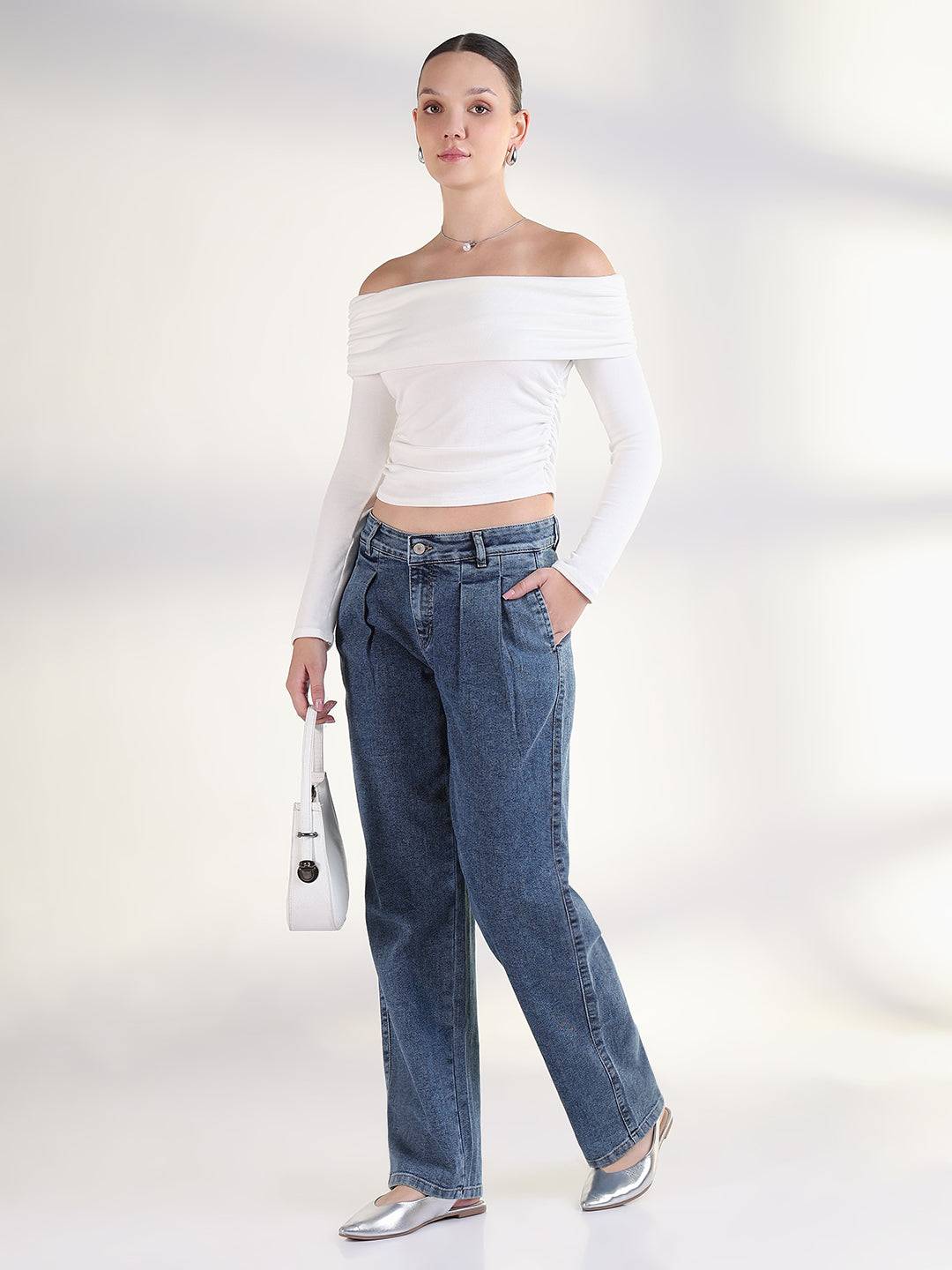 Women's Solid Blue Straight Fit Jean