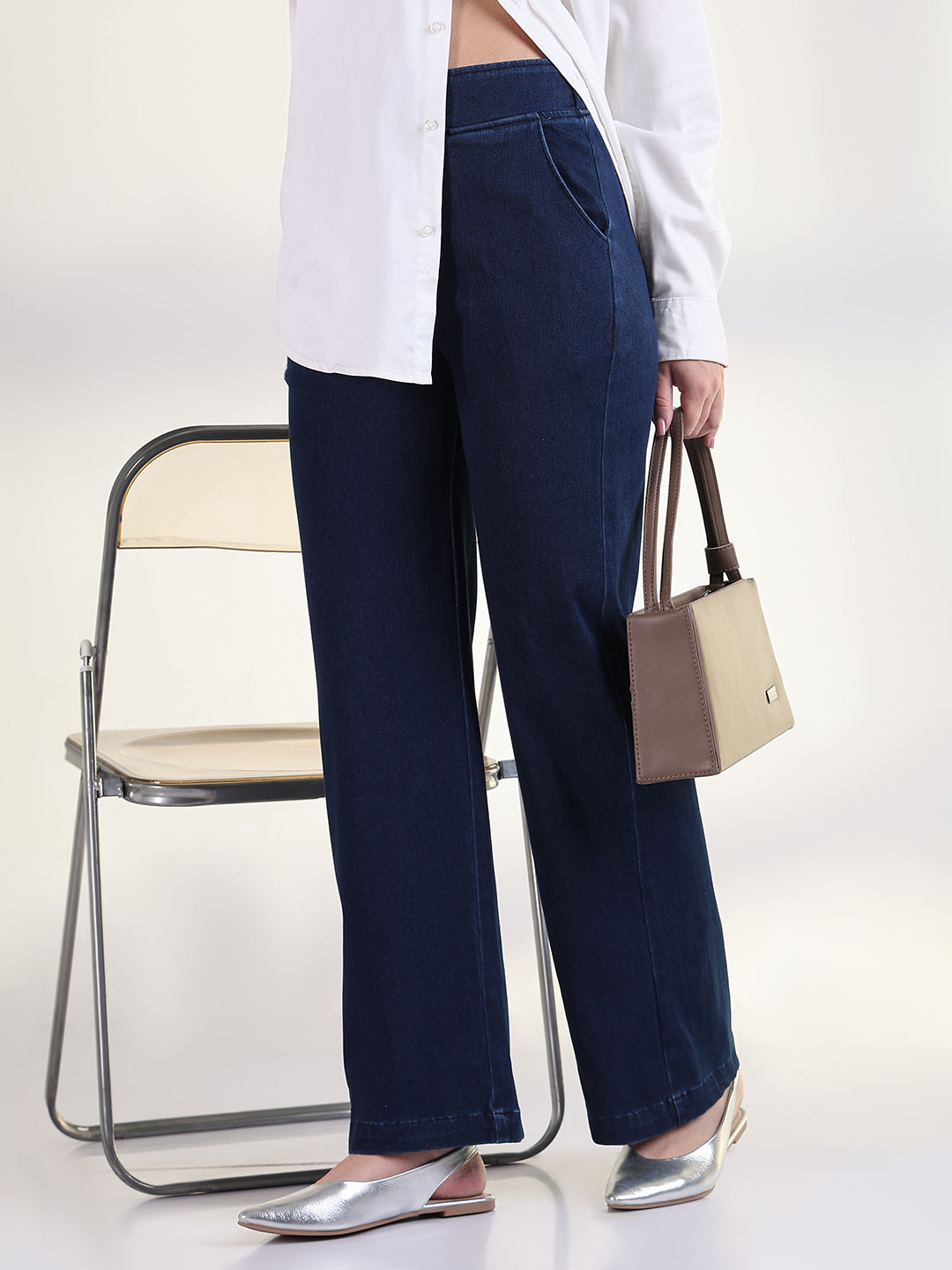 Women's Navy Blue Solid Straight Fit Jeans