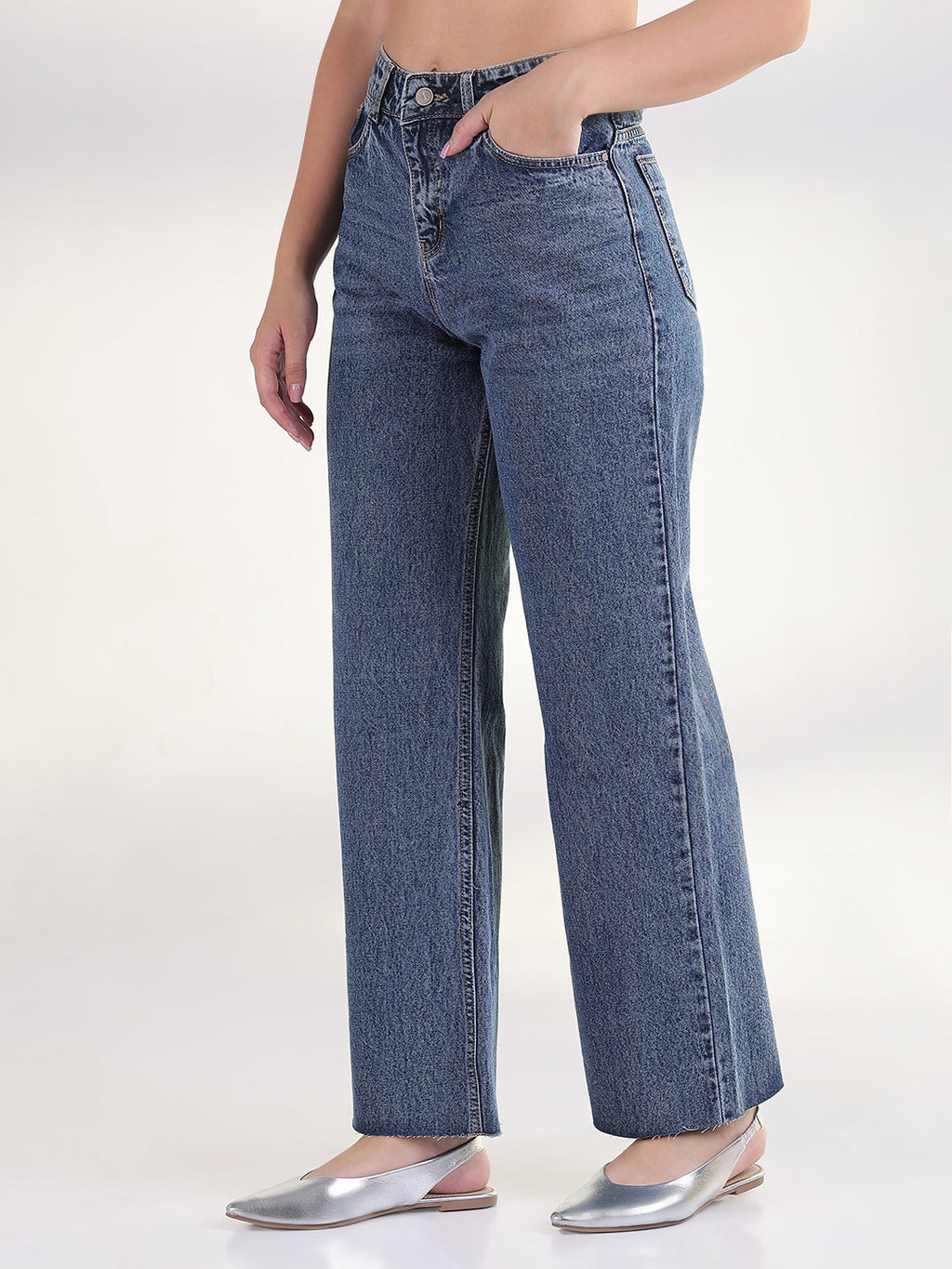 Women's Solid Blue Raw Hem Straight Fit Jean