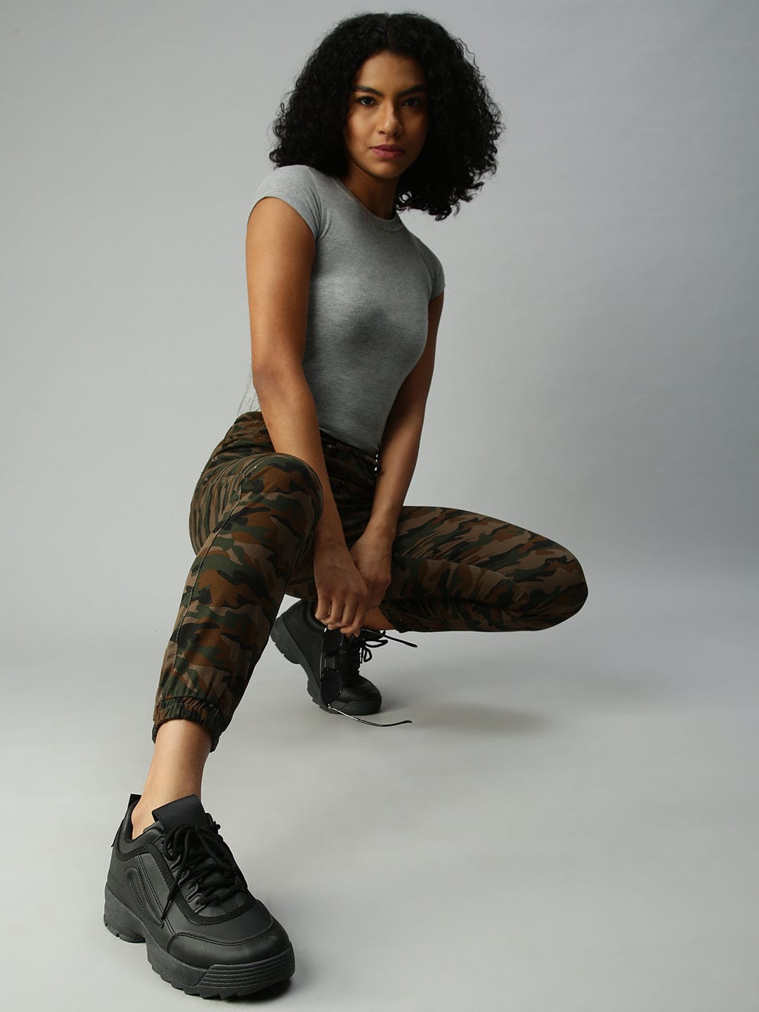 Women's Olive Jean Jogger High-Rise Slash Knee Stretchable Jeans