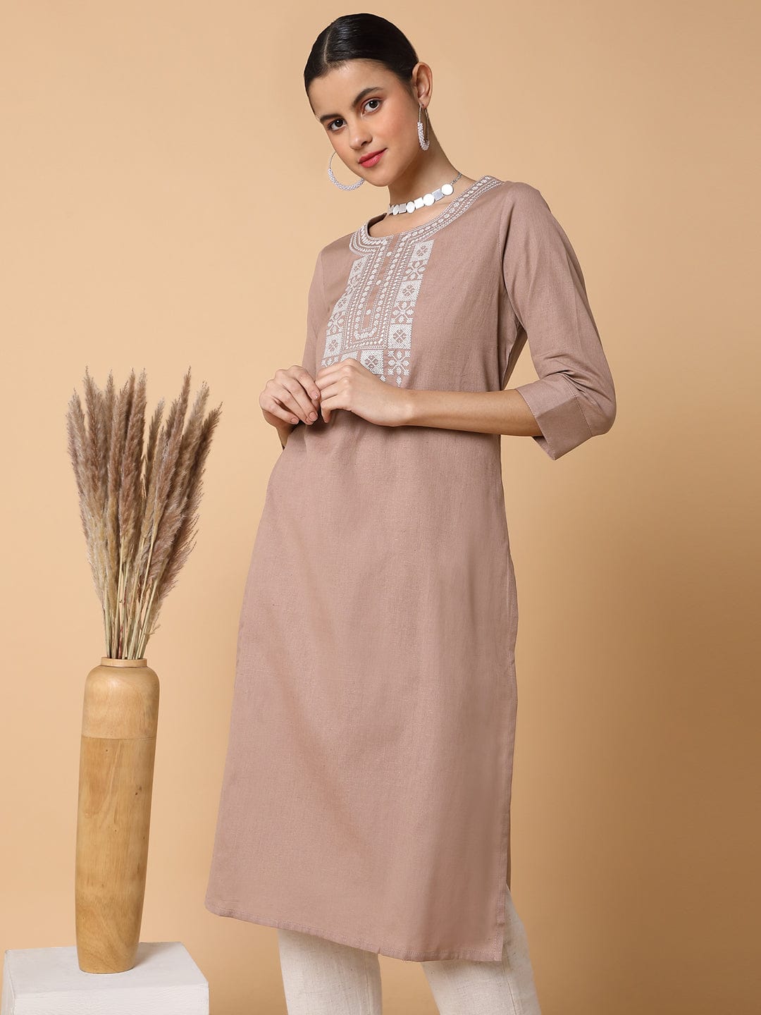 Women's Solid Beige Straight Kurta