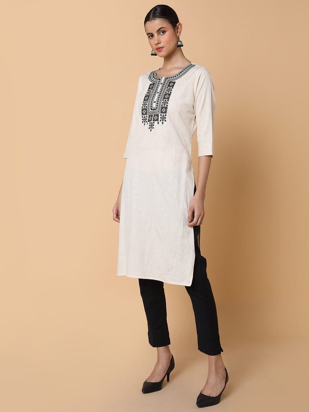 Women's Solid Cream Straight Kurta