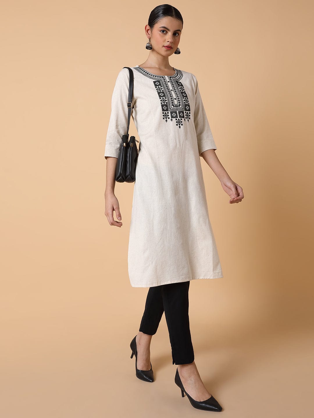 Women's Solid Cream Straight Kurta