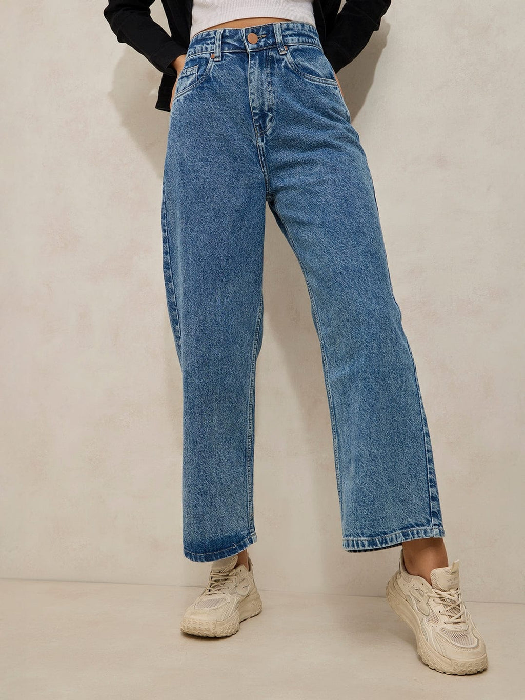 Women's Blue High Rise Cropped Straight Fit Jeans