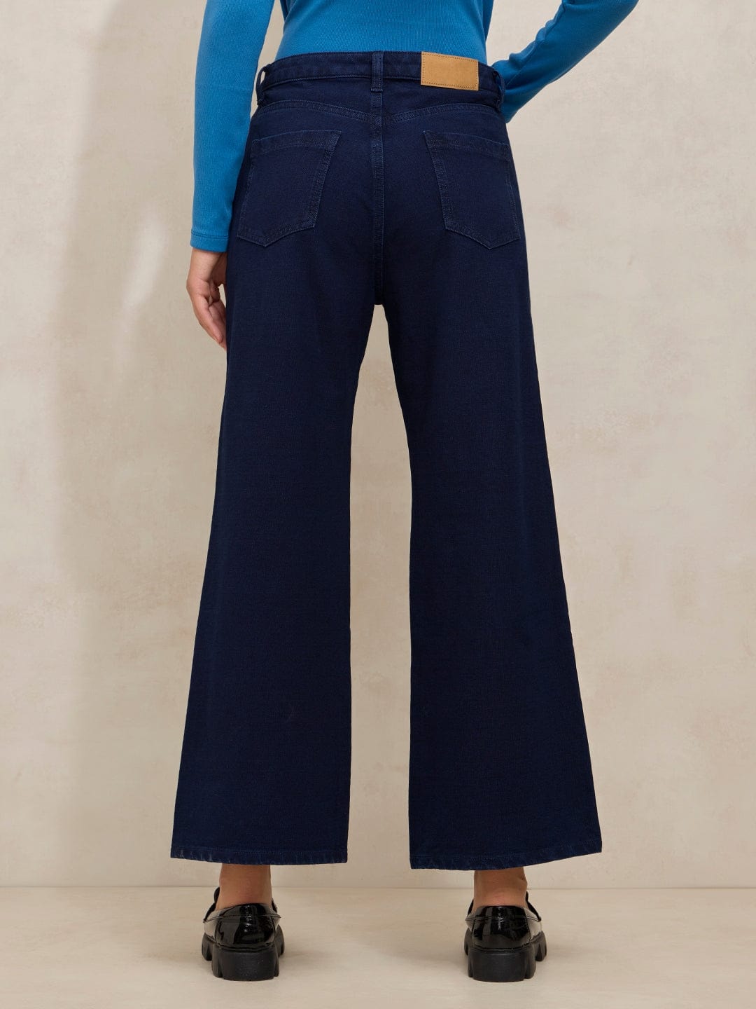 Women's Navy Blue High Rise Relaxed Fit Cropped Jeans