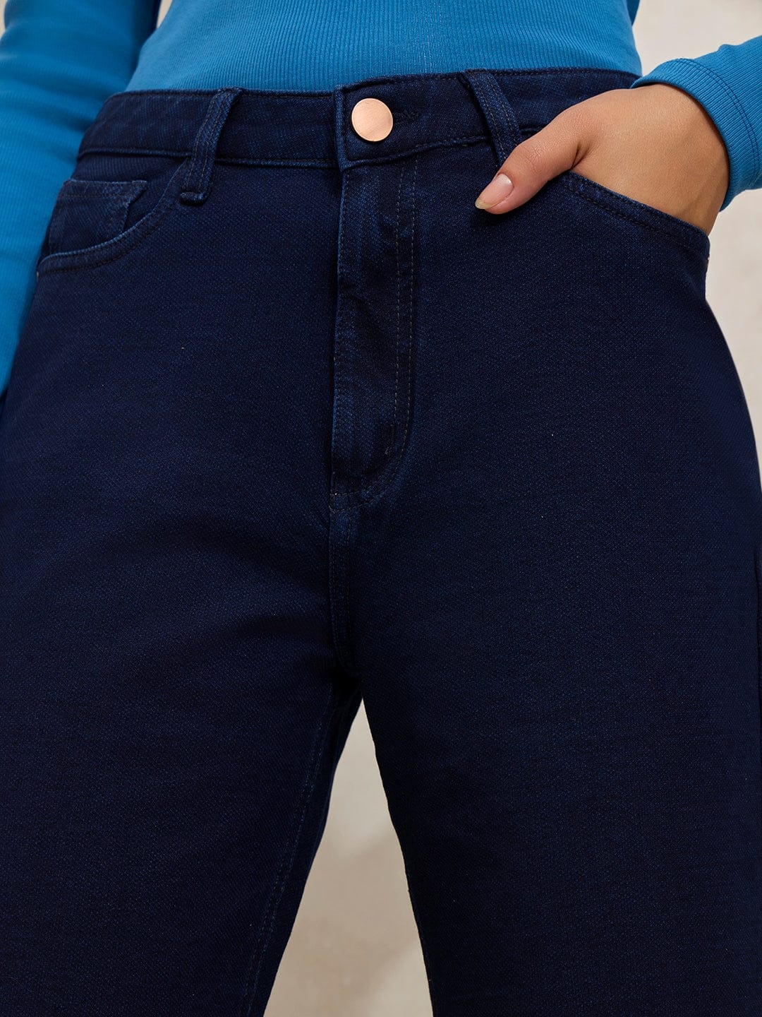 Women's Navy Blue High Rise Relaxed Fit Cropped Jeans