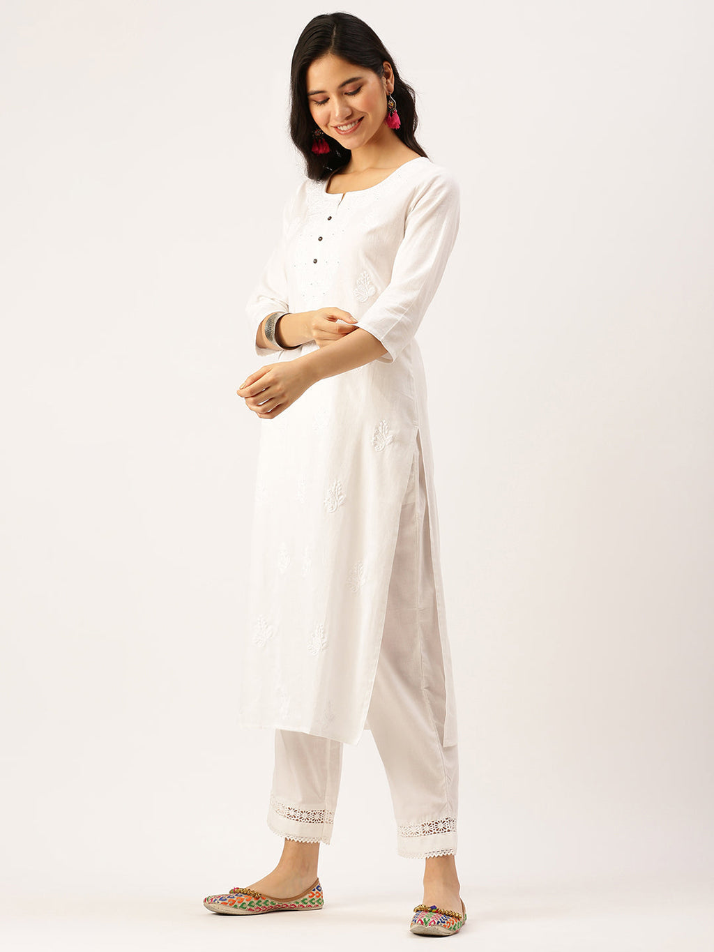 Women's White Embroidered Straight Kurtas