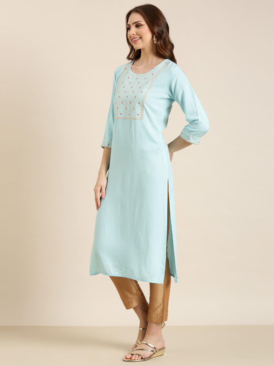 Women's Blue Ethnic Motifs Thread Work Sequined Pastels Cotton Straight Kurta