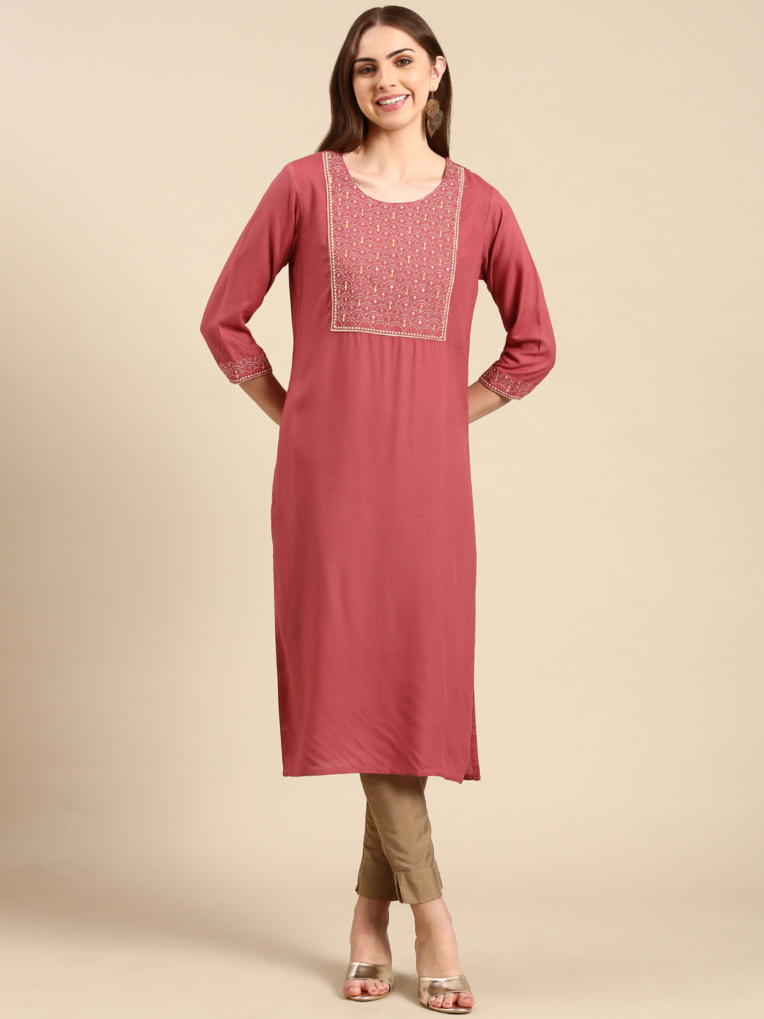 Women's Mauve Embroidered Straight Kurta