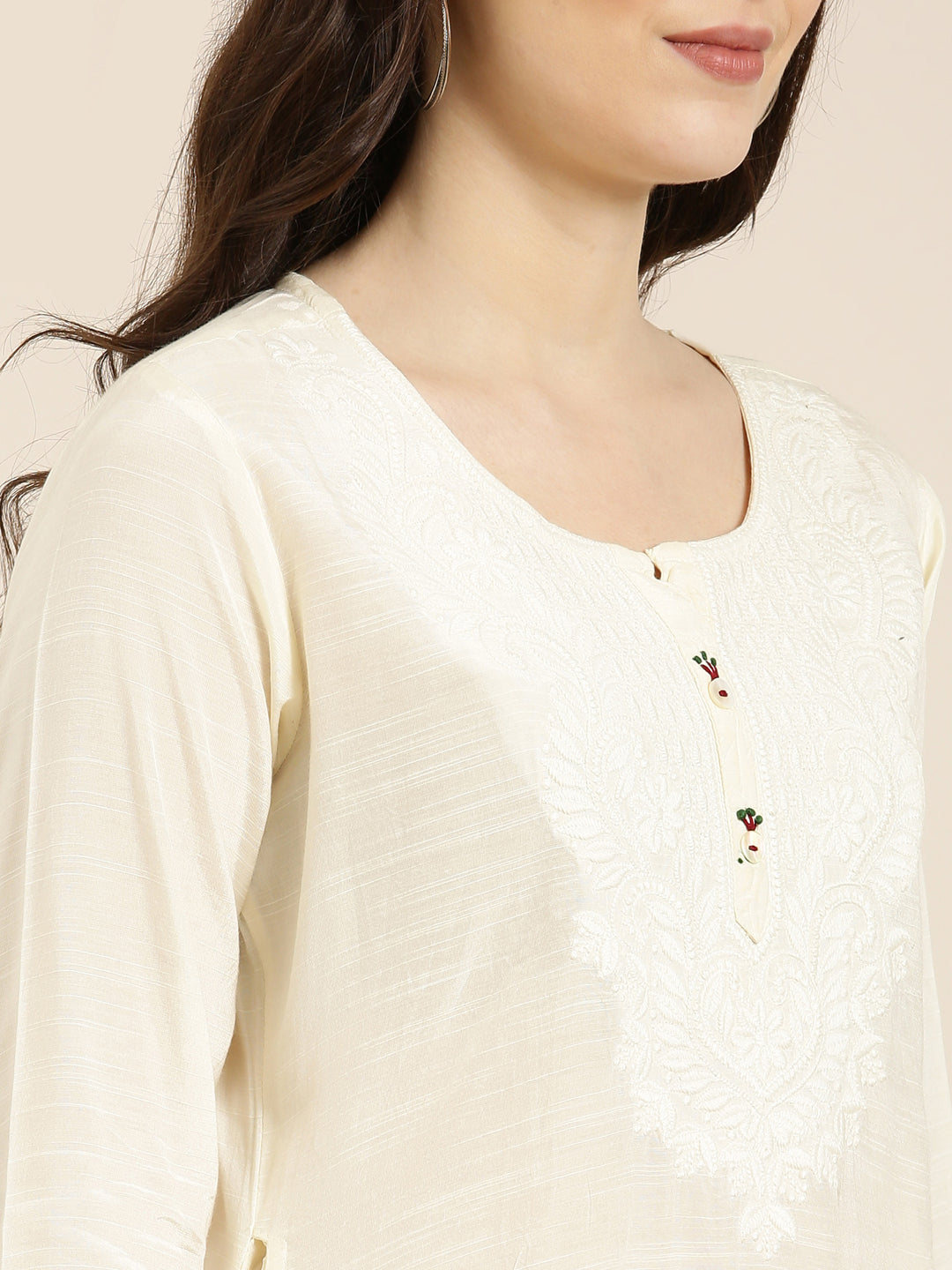 Women's Cream Ethnic Motifs Yoke Design Straight Kurta