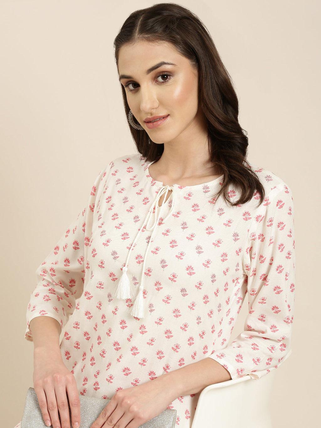 Women's Off White Floral Printed Tie-Up Neck Straight Kurta