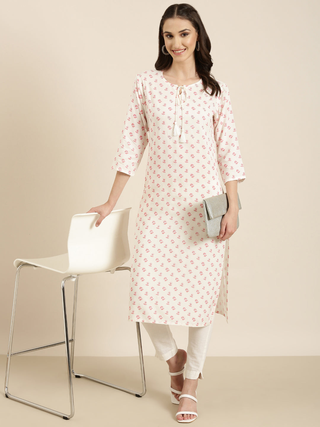 Women's Off White Floral Printed Tie-Up Neck Straight Kurta