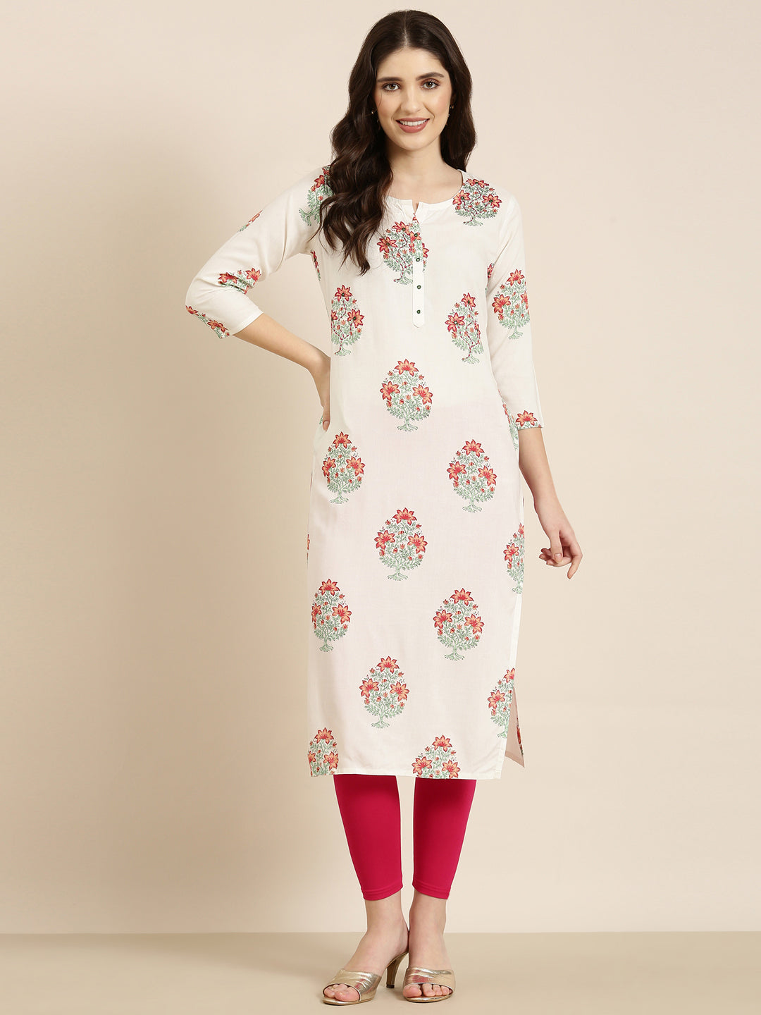 Women's Off White Floral Printed Round Neck Straight Kurta