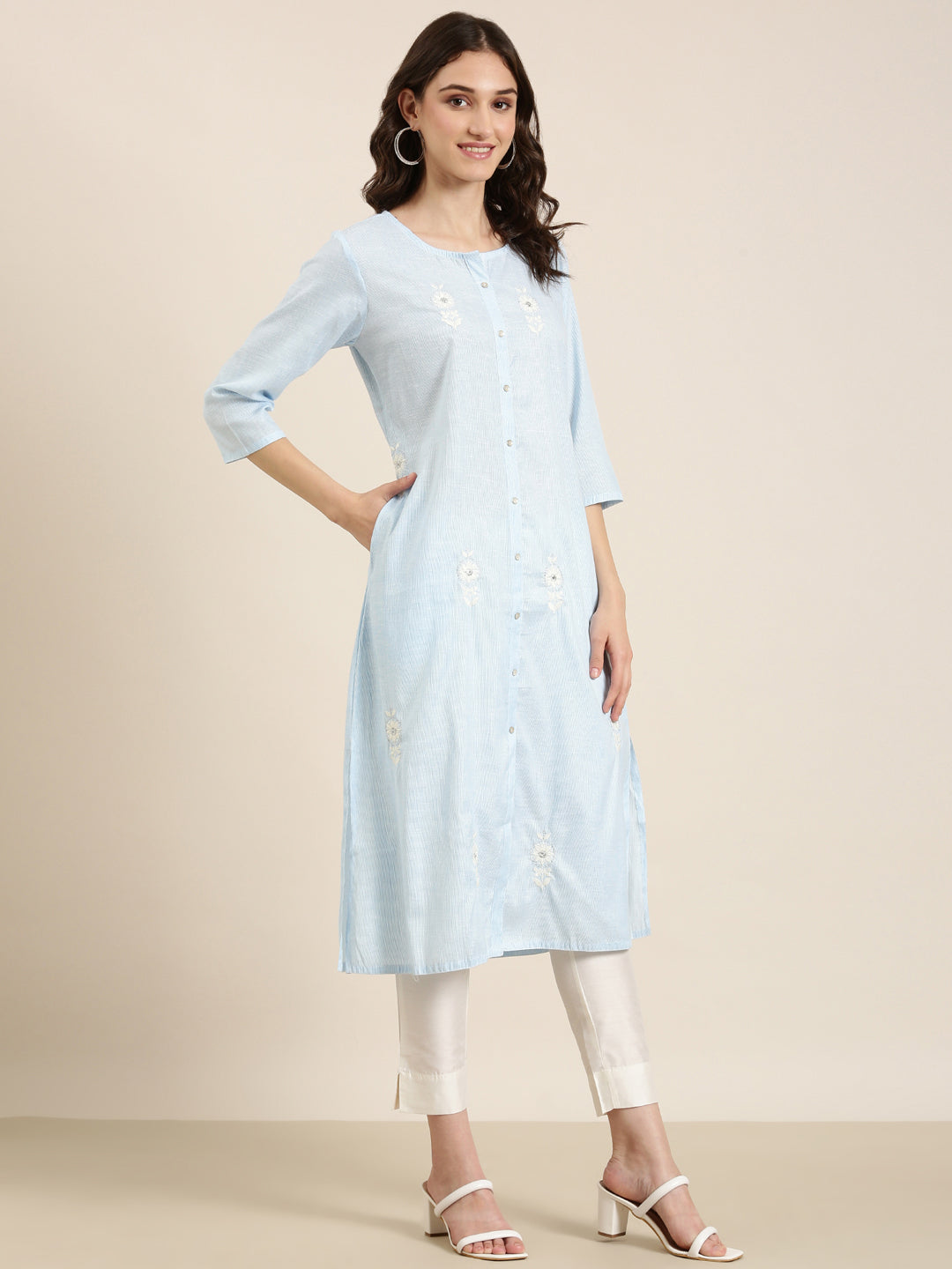 Women's Blue Thread Work Straight Kurta