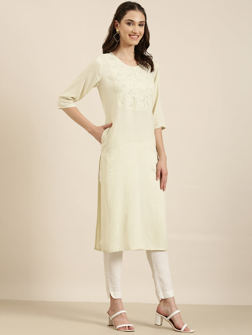 Women's Cream Floral Embroidered Straight Kurta