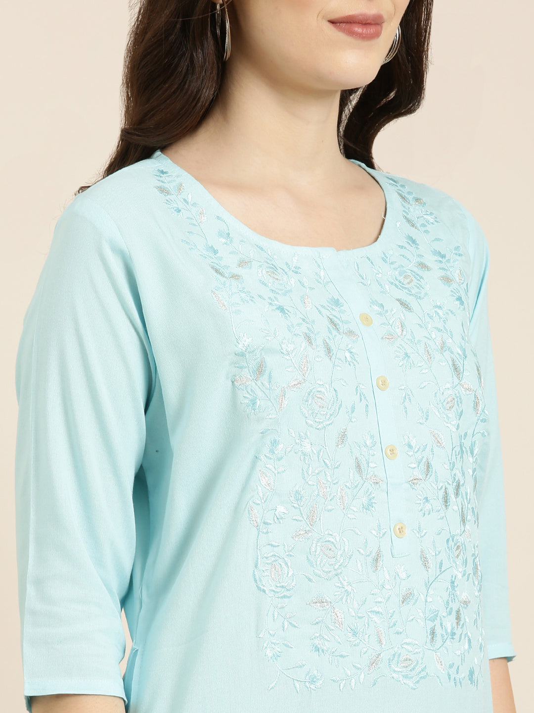 Women's Blue Floral Embroidered Straight Kurta