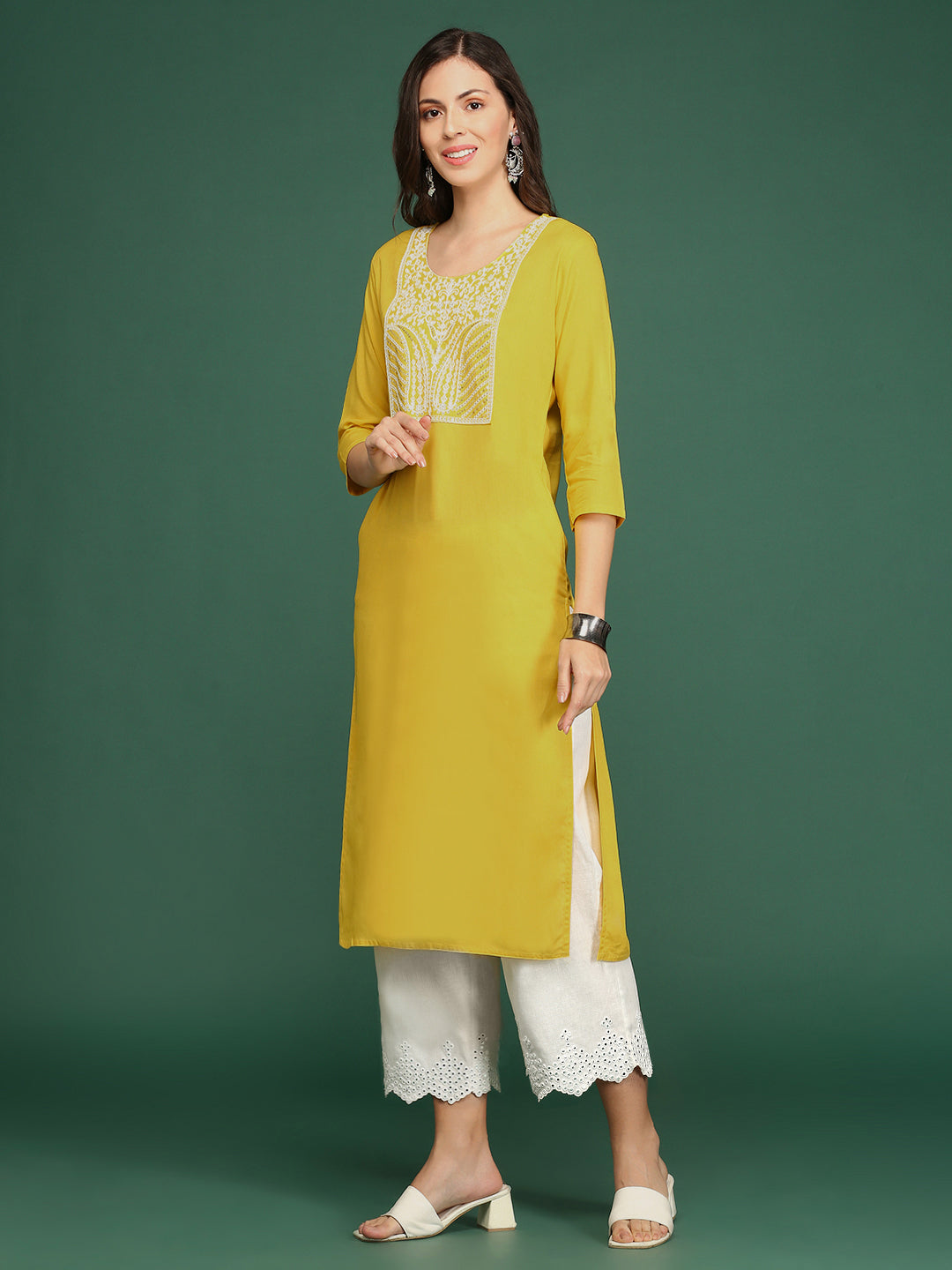 Women's Yellow Paisley Embroidered Thread Work Straight Kurta
