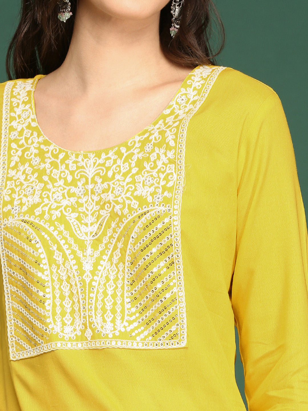 Women's Yellow Paisley Embroidered Thread Work Straight Kurta
