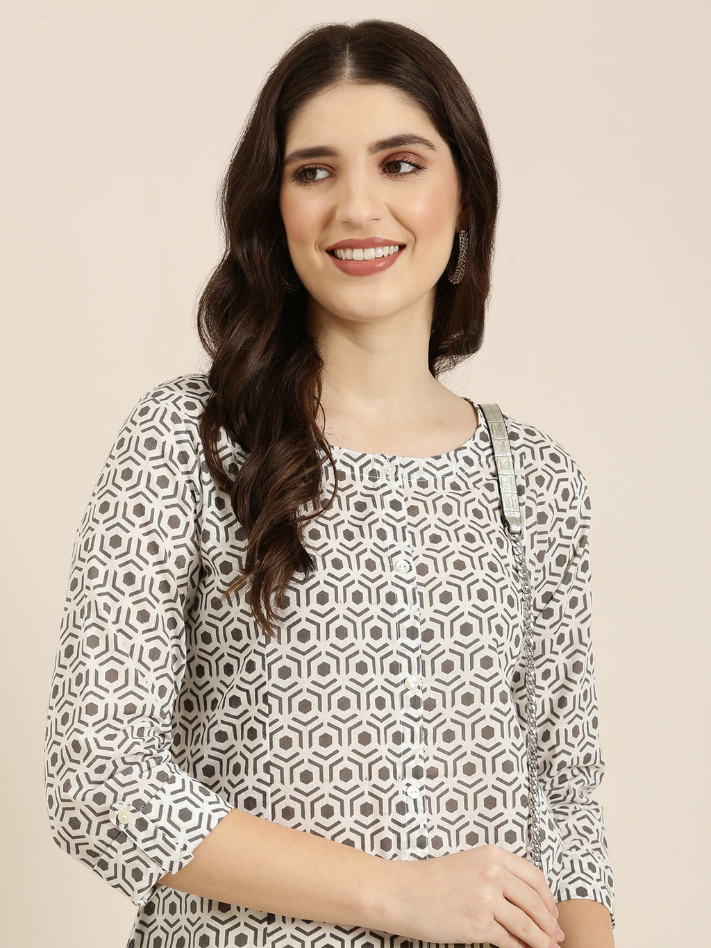 Women's Cream Geometric Printed Thread Work Kurta