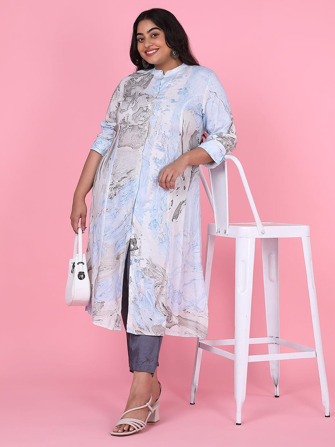 Women's Blue Abstract Straight Kurta