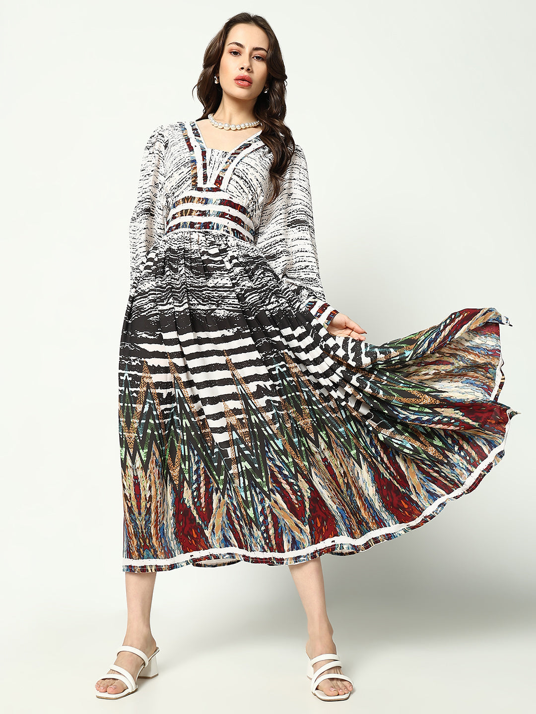 Women's Off White Abstract Printed V-Neck Georgette Fit and Flare Dress