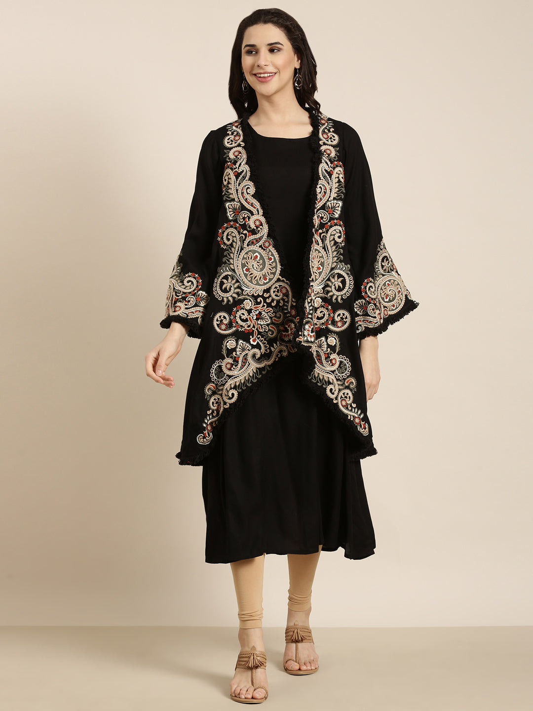 Women's A-Line Black Solid Kurta Comes With Overcoat