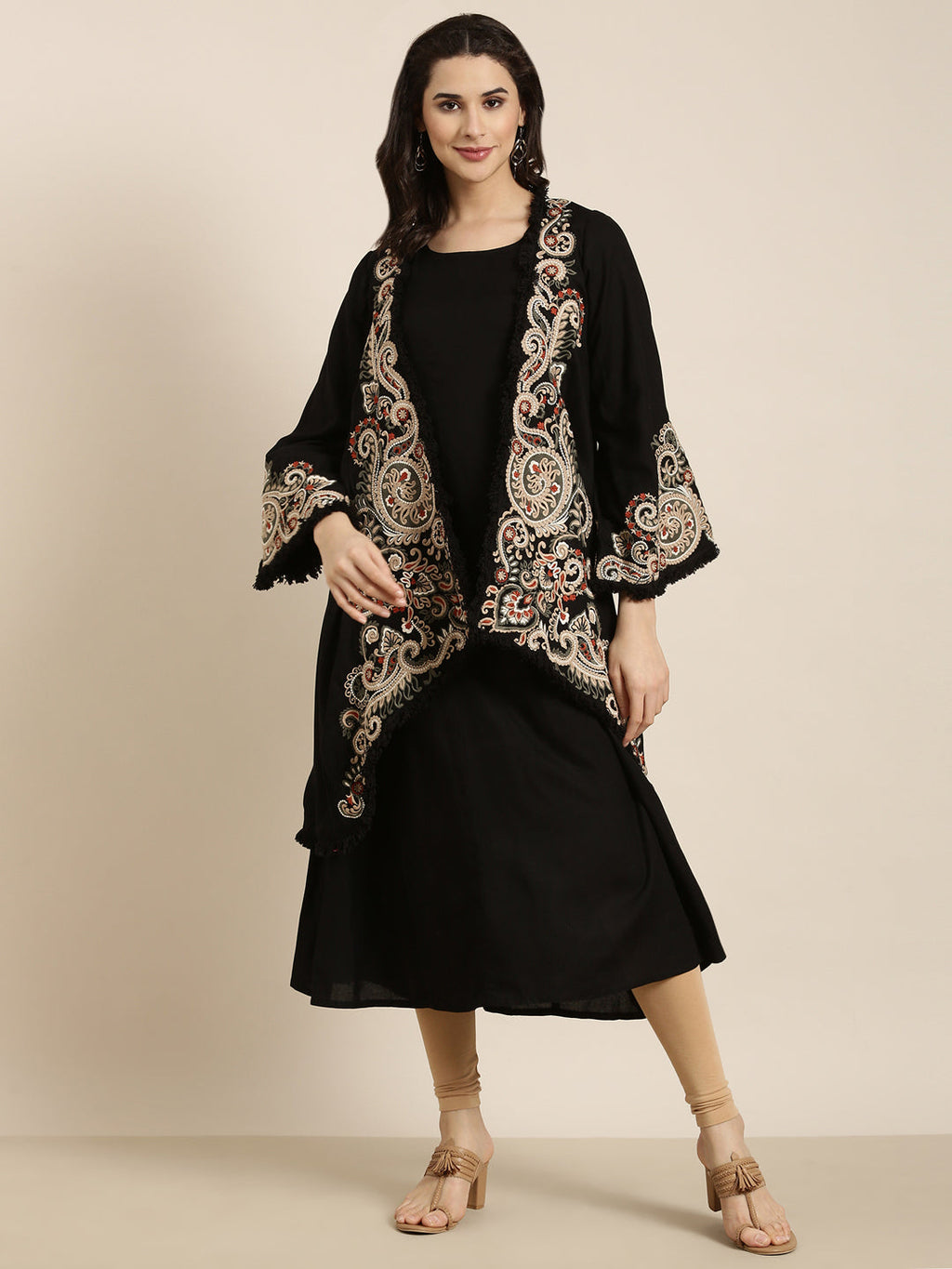 Women's A-Line Black Solid Kurta Comes With Overcoat