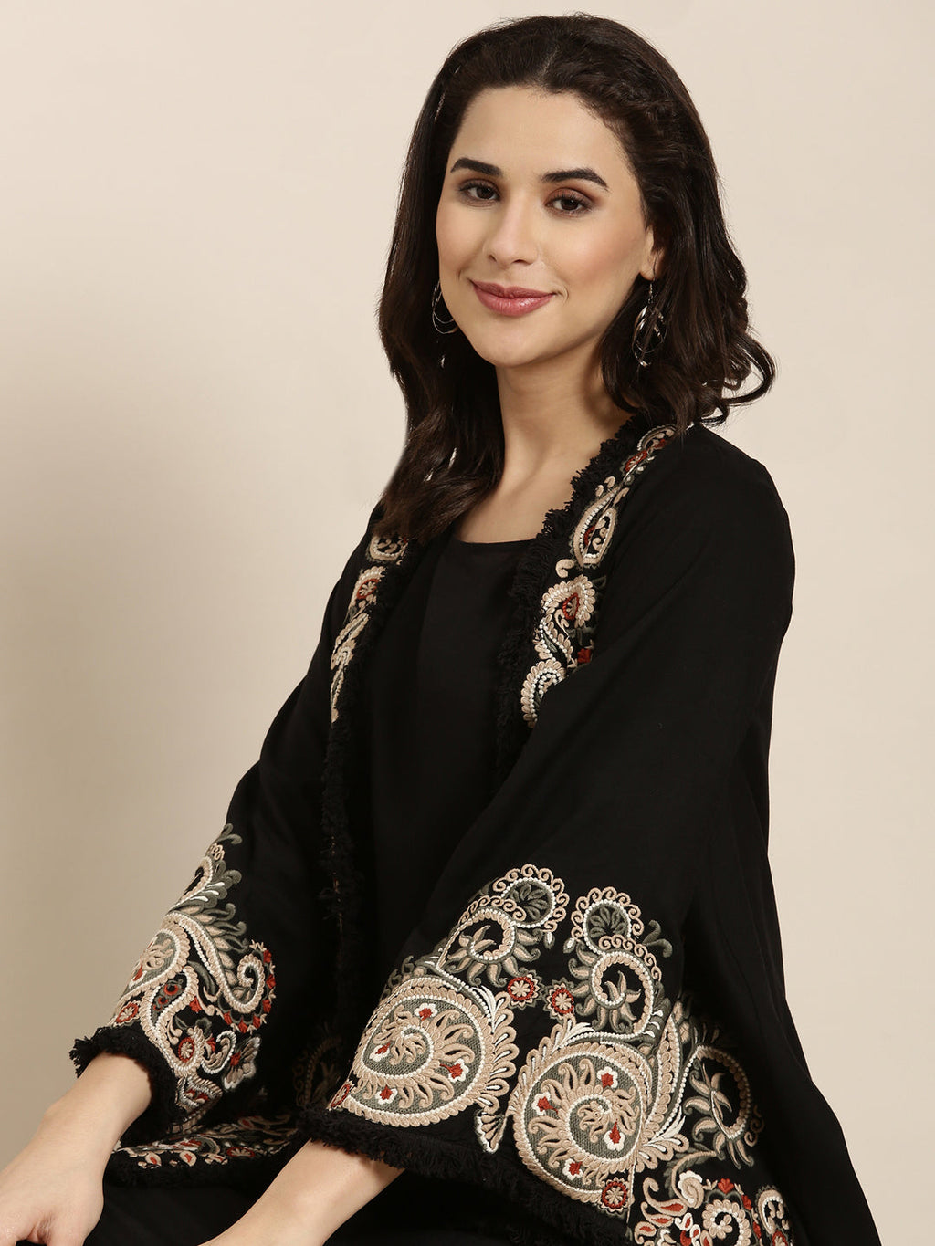 Women's A-Line Black Solid Kurta Comes With Overcoat