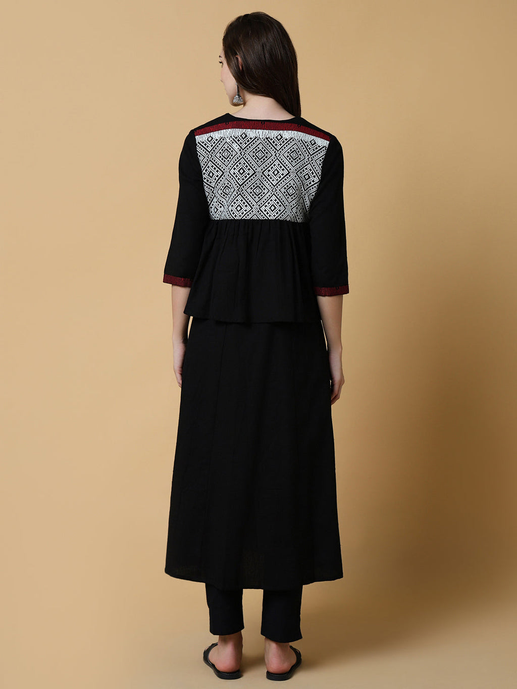 Women's Black Graphic A-Line Kurta with Shrug