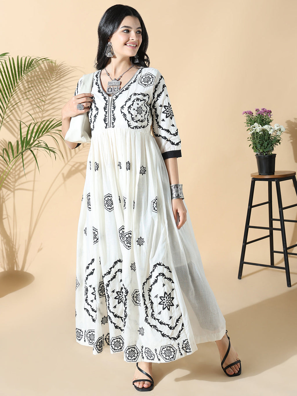 Women's White & Black Embroidered Anarkali Kurta
