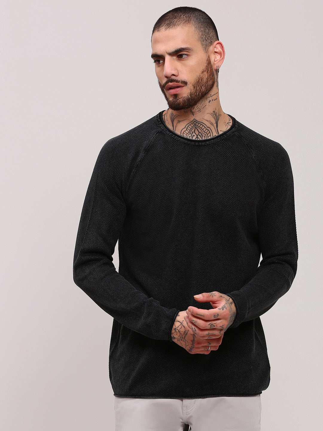 Men's Black Solid Sweater