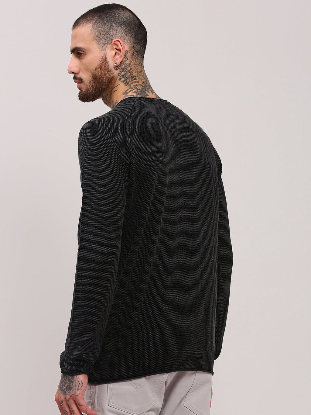 Men's Black Solid Sweater