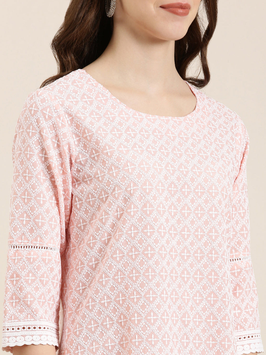 Women's Peach Ethnic Motifs Thread Work Straight Kurta