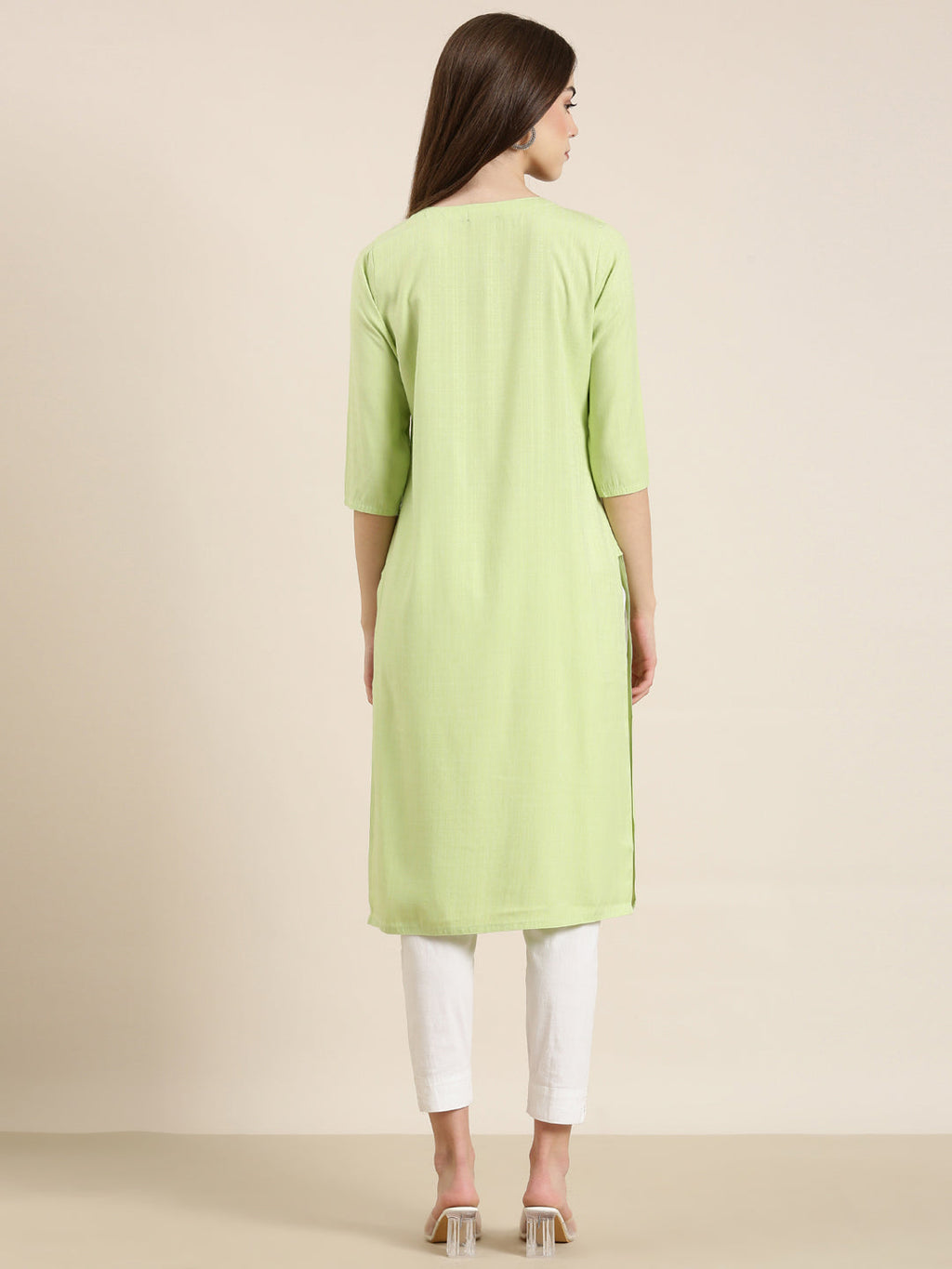 Women's Green Ethnic Motifs Embroidered Straight Kurta