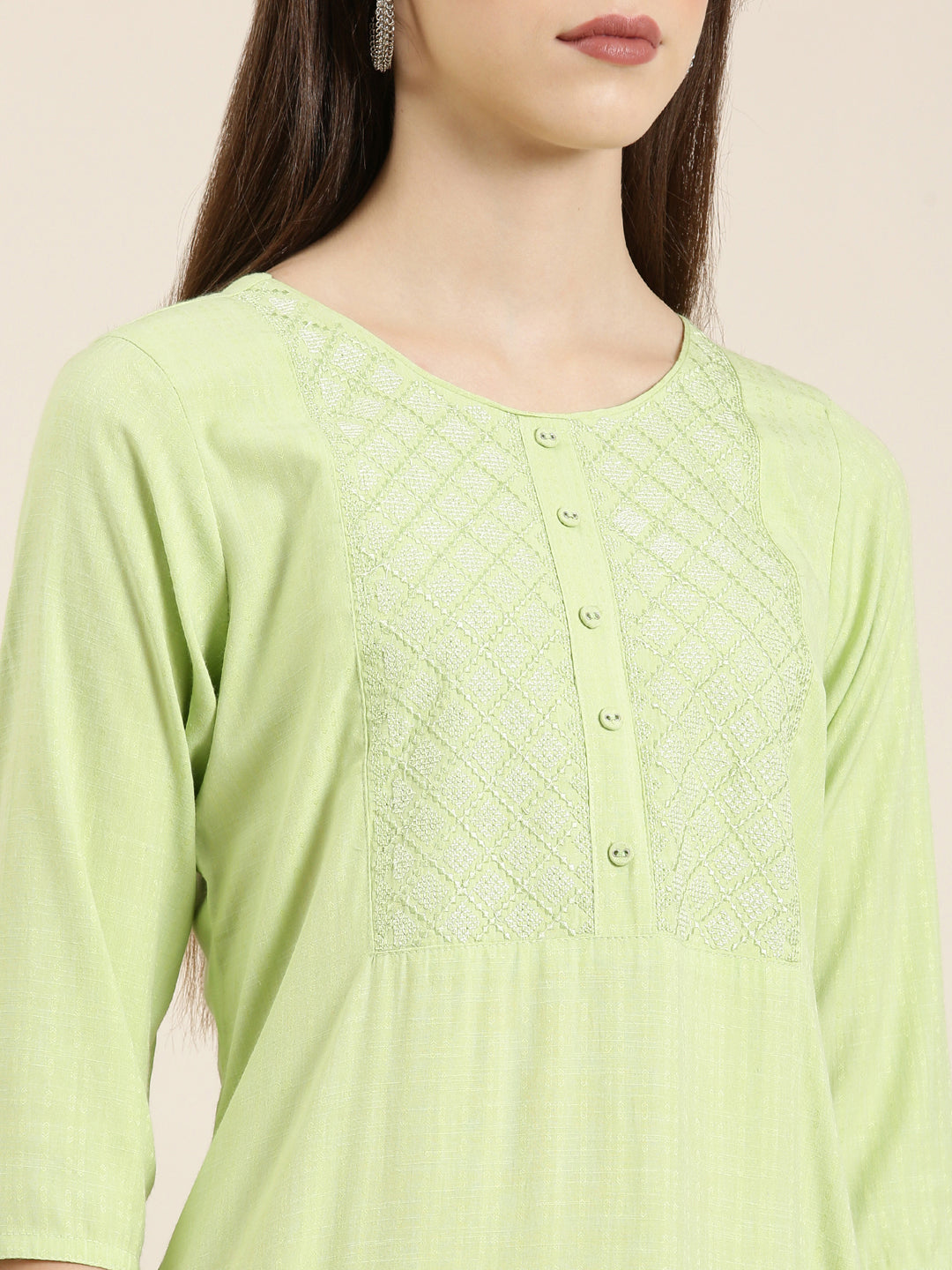 Women's Green Ethnic Motifs Embroidered Straight Kurta