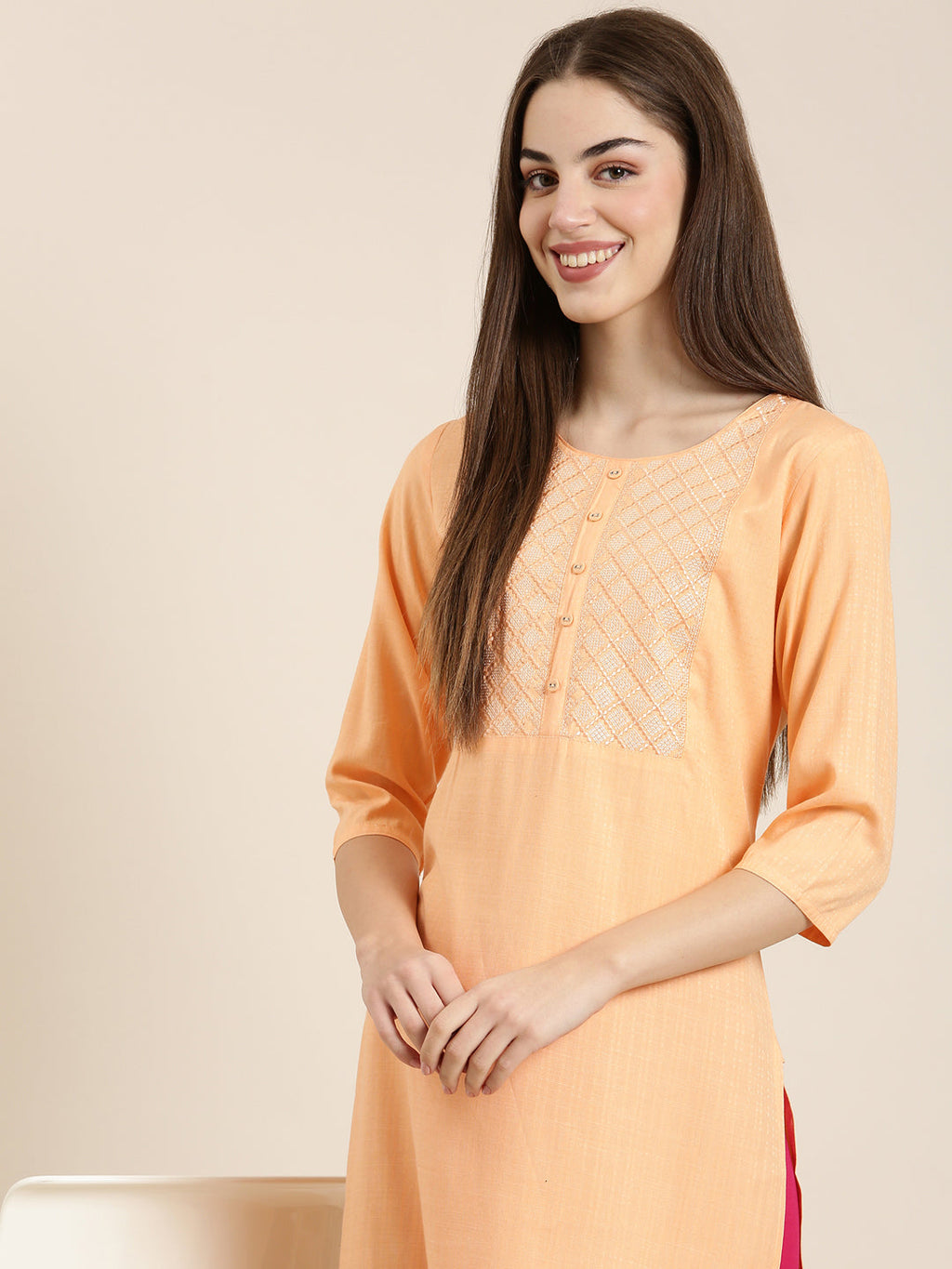 Women's Peach Geometric Embroidered Straight Kurta